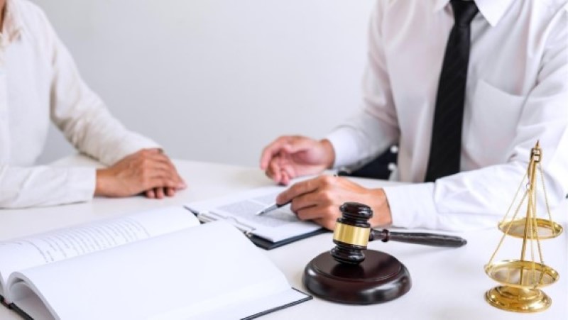 בין קניין למשפחה: סוגיות משפטיות בהליכי פירוק שיתוף במקרקעין בין בני זוג